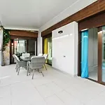 Villahelena * אוריהואלה